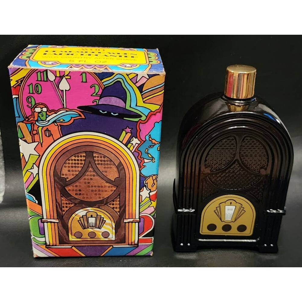 AVON Remember When Radio Canter Wild Country After Shave Radio Jukebox